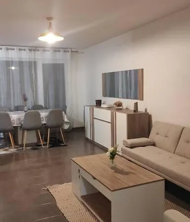 아파트 F4 - Duplex Spacieux Proche D'orly 아티스 몽스